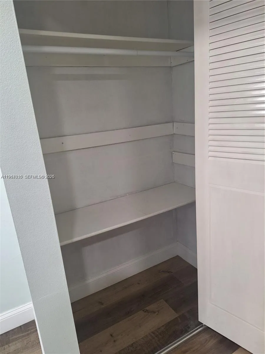 201 180th Dr 205, Sunny Isles Beach, Florida 33160, Sunny Isles Beach, Florida 33160, 1 Bedroom Bedrooms, ,1 BathroomBathrooms,Residential Lease,For Rent,201 180th Dr 205, Sunny Isles Beach, Florida 33160,A11967335