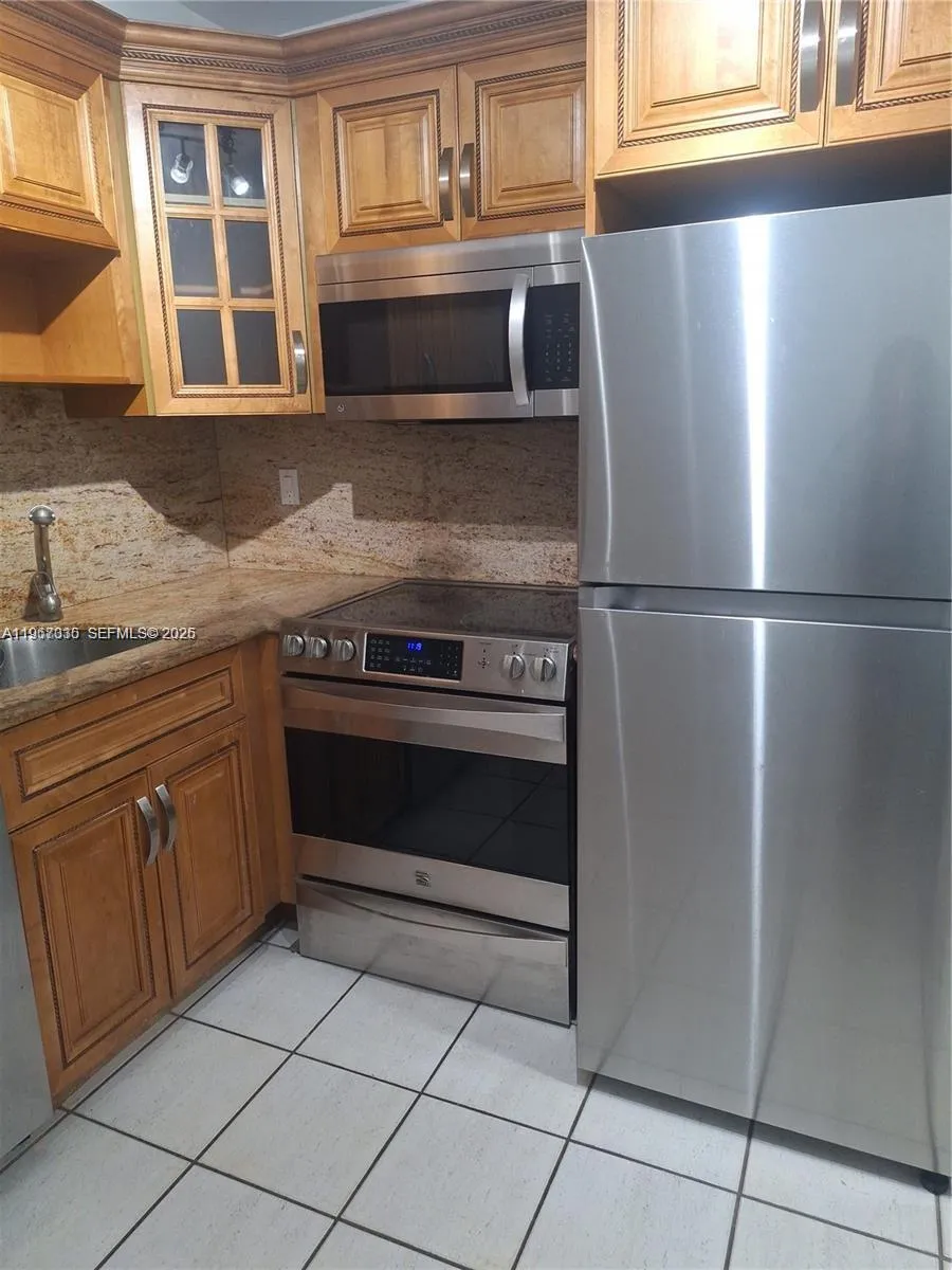 201 180th Dr 205, Sunny Isles Beach, Florida 33160, Sunny Isles Beach, Florida 33160, 1 Bedroom Bedrooms, ,1 BathroomBathrooms,Residential Lease,For Rent,201 180th Dr 205, Sunny Isles Beach, Florida 33160,A11967335