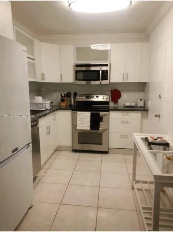 400 Kings Point Dr 1626, Sunny Isles Beach, Florid, Sunny Isles Beach, Florida 33160, 1 Bedroom Bedrooms, ,1 BathroomBathrooms,Residential Lease,For Rent,400 Kings Point Dr 1626, Sunny Isles Beach, Florid,A11967399