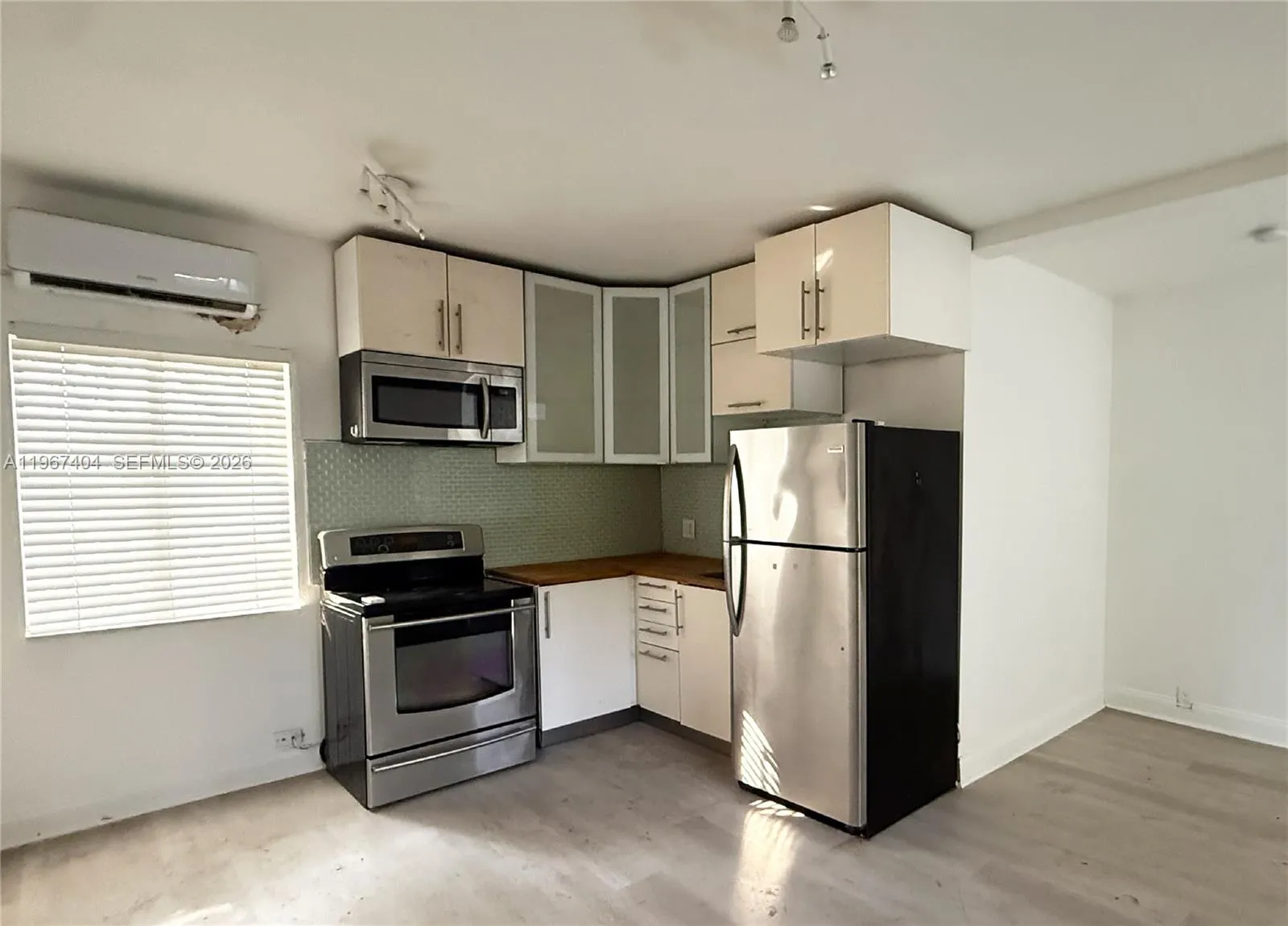 648 Ne 80th St, Miami, Florida 33138, Miami, Florida 33138, ,Commercial Sale,For Sale,648 Ne 80th St, Miami, Florida 33138,A11967404