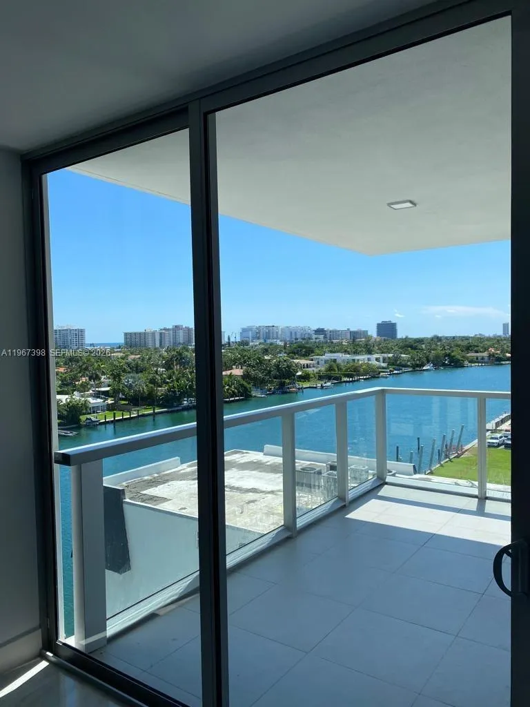 9521 E Bay Harbor Dr 605, Bay Harbor Islands, Flor, Bay Harbor Islands, Florida 33154, 1 Bedroom Bedrooms, ,2 BathroomsBathrooms,Residential Lease,For Rent,9521 E Bay Harbor Dr 605, Bay Harbor Islands, Flor,A11967398
