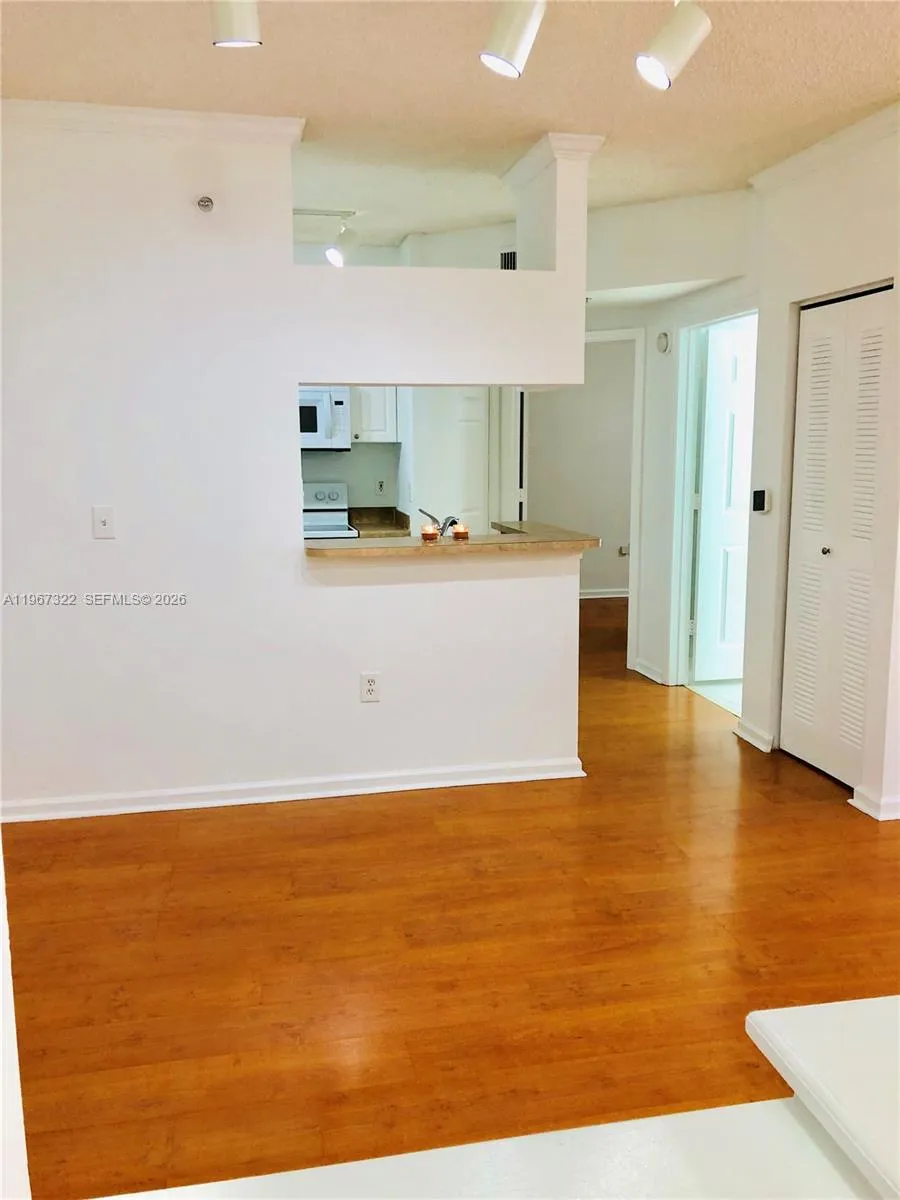 17125 N Bay Rd 3603, Sunny Isles Beach, Florida 33, Sunny Isles Beach, Florida 33160, 1 Bedroom Bedrooms, ,1 BathroomBathrooms,Residential Lease,For Rent,17125 N Bay Rd 3603, Sunny Isles Beach, Florida 33,A11967322