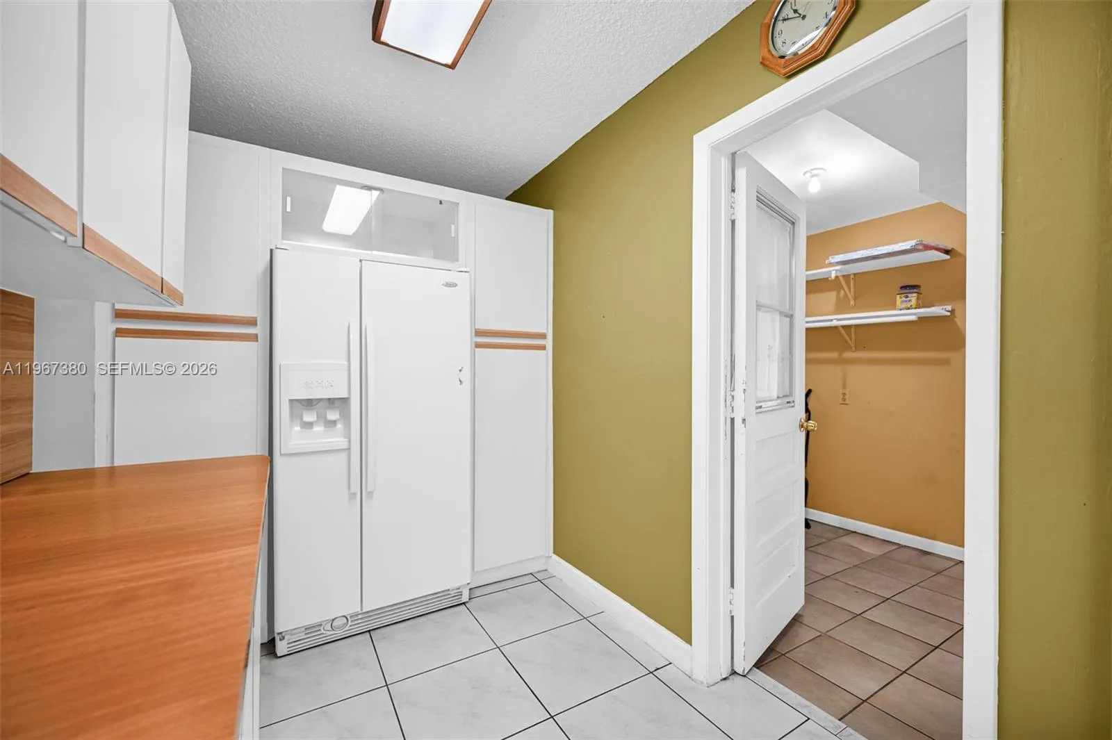 Easy expansion using adjacent laundry & utility room