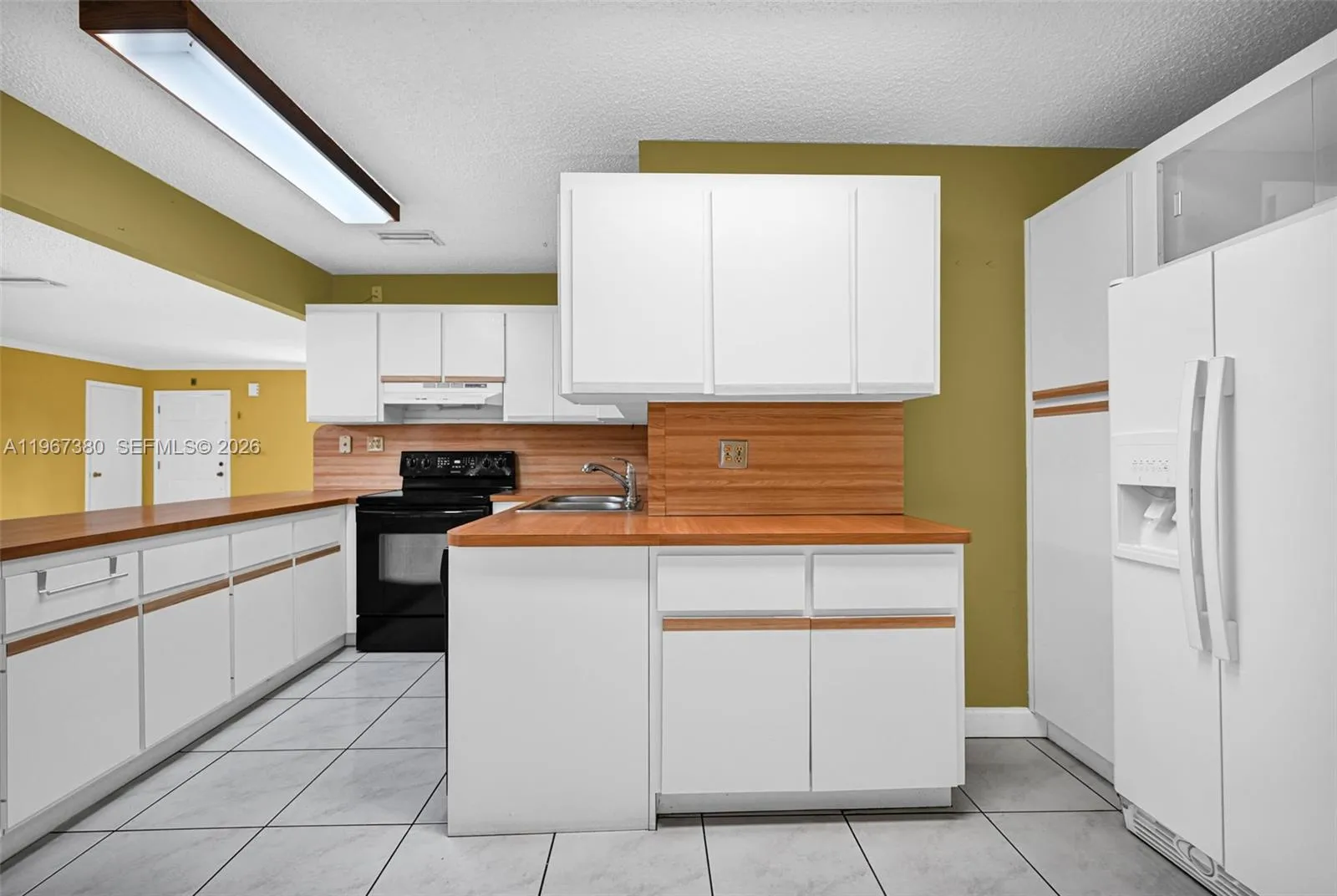 6140 Sw 109th Ave, Miami, Florida 33173, Miami, Florida 33173, 4 Bedrooms Bedrooms, ,2 BathroomsBathrooms,Residential,For Sale,6140 Sw 109th Ave, Miami, Florida 33173,A11967380