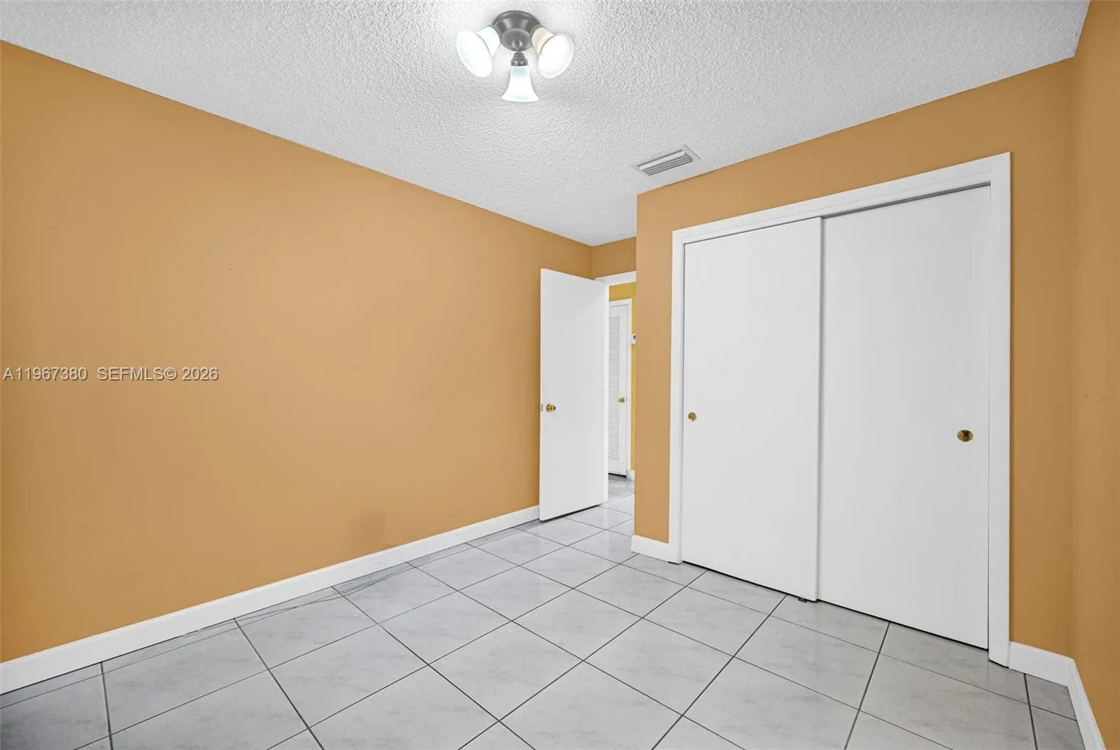 6140 Sw 109th Ave, Miami, Florida 33173, Miami, Florida 33173, 4 Bedrooms Bedrooms, ,2 BathroomsBathrooms,Residential,For Sale,6140 Sw 109th Ave, Miami, Florida 33173,A11967380