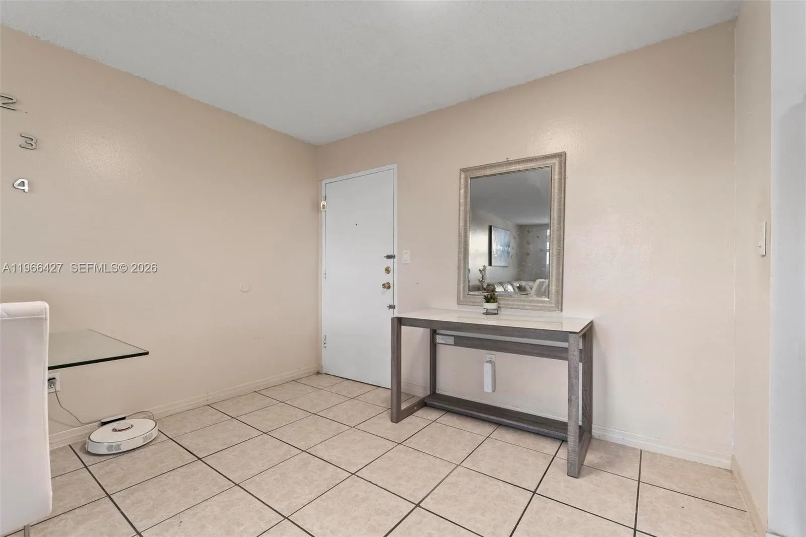 606 W 81st St 302, Hialeah, Florida 33014, Hialeah, Florida 33014, 2 Bedrooms Bedrooms, ,1 BathroomBathrooms,Residential,For Sale,606 W 81st St 302, Hialeah, Florida 33014,A11966427