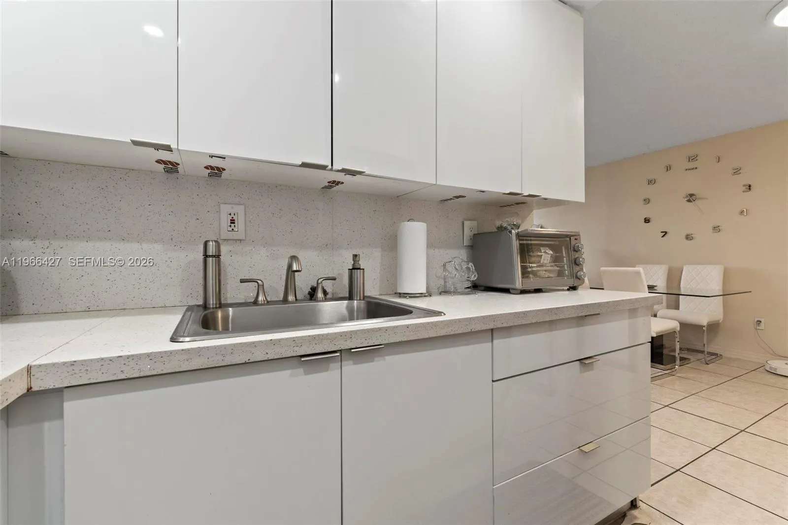 606 W 81st St 302, Hialeah, Florida 33014, Hialeah, Florida 33014, 2 Bedrooms Bedrooms, ,1 BathroomBathrooms,Residential,For Sale,606 W 81st St 302, Hialeah, Florida 33014,A11966427