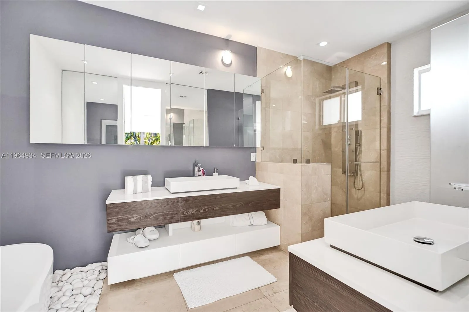 1662 Ne 196th St, Miami, Florida 33179, Miami, Florida 33179, 4 Bedrooms Bedrooms, ,4 BathroomsBathrooms,Residential,For Sale,1662 Ne 196th St, Miami, Florida 33179,A11964934