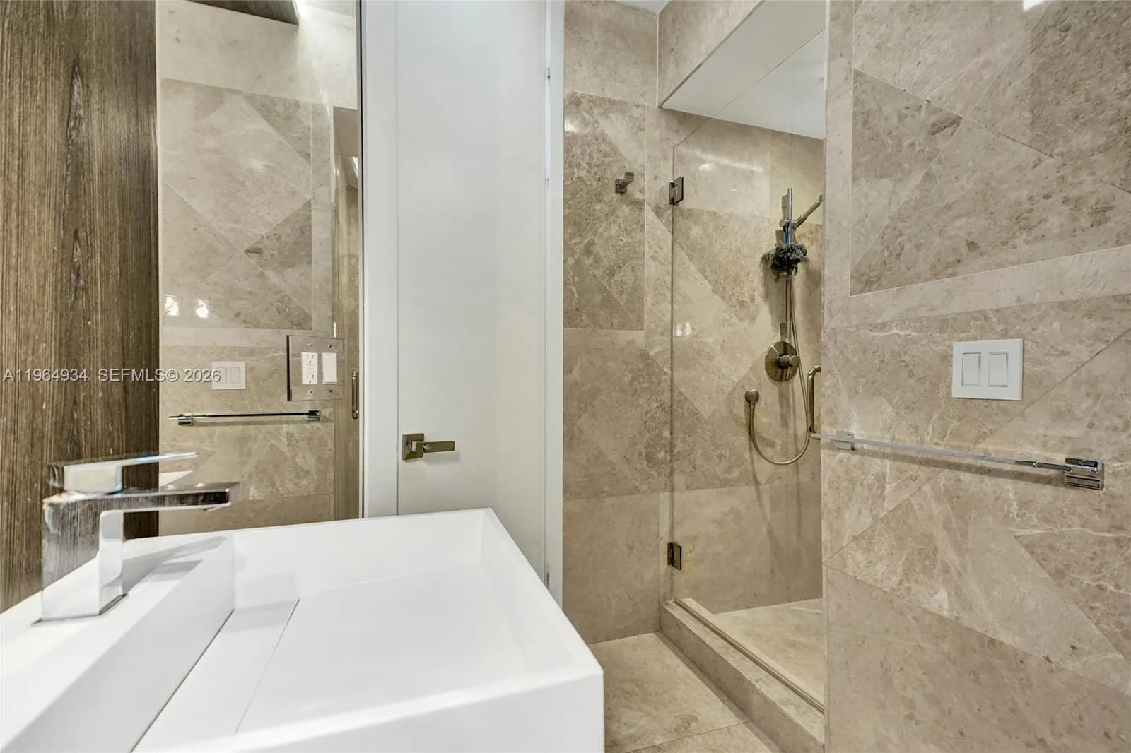 1662 Ne 196th St, Miami, Florida 33179, Miami, Florida 33179, 4 Bedrooms Bedrooms, ,4 BathroomsBathrooms,Residential,For Sale,1662 Ne 196th St, Miami, Florida 33179,A11964934