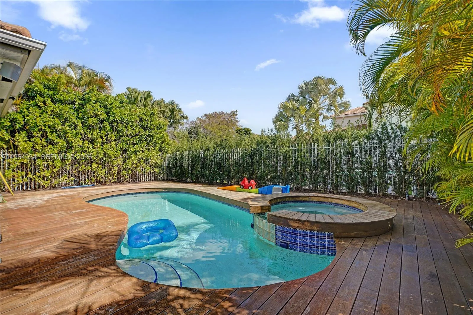 1662 Ne 196th St, Miami, Florida 33179, Miami, Florida 33179, 4 Bedrooms Bedrooms, ,4 BathroomsBathrooms,Residential,For Sale,1662 Ne 196th St, Miami, Florida 33179,A11964934