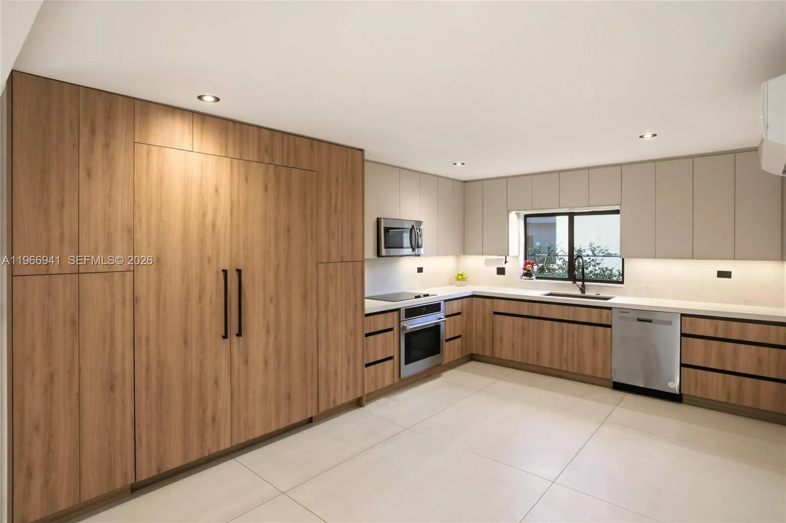 14324 Garden Dr, Miami, Florida 33168, Miami, Florida 33168, 5 Bedrooms Bedrooms, 5 Rooms Rooms,3 BathroomsBathrooms,Residential,For Sale,14324 Garden Dr, Miami, Florida 33168,A11966941