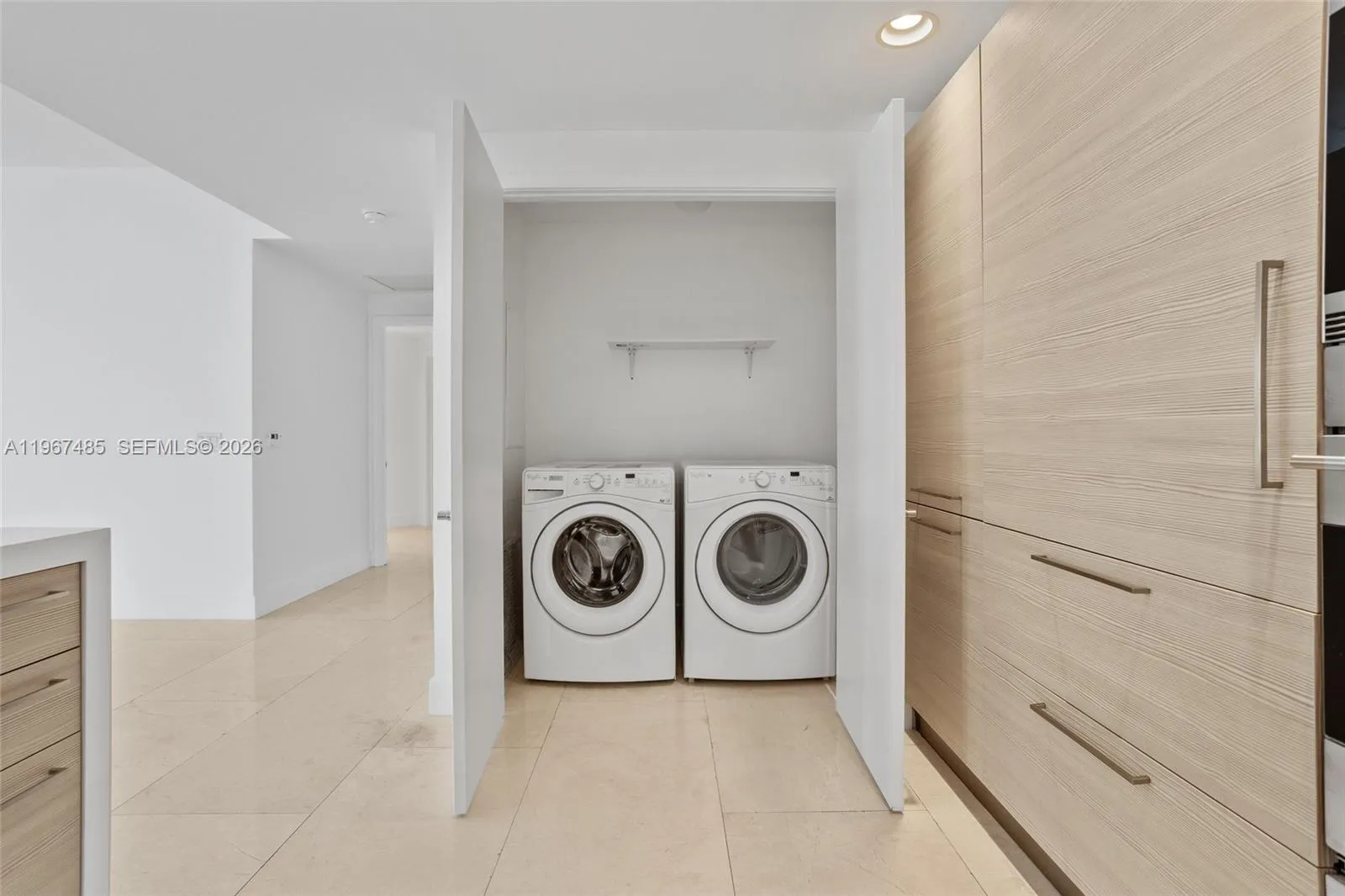 17301 Biscayne Blvd 305, North Miami Beach, Florid, North Miami Beach, Florida 33160, 2 Bedrooms Bedrooms, ,2 BathroomsBathrooms,Residential,For Sale,17301 Biscayne Blvd 305, North Miami Beach, Florid,A11967485
