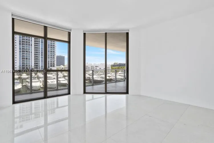 17301 Biscayne Blvd 305, North Miami Beach, Florid, North Miami Beach, Florida 33160, 2 Bedrooms Bedrooms, ,2 BathroomsBathrooms,Residential,For Sale,17301 Biscayne Blvd 305, North Miami Beach, Florid,A11967485