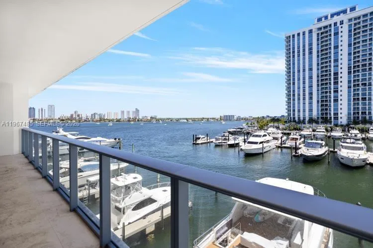 17301 Biscayne Blvd 305, North Miami Beach, Florid, North Miami Beach, Florida 33160, 2 Bedrooms Bedrooms, ,2 BathroomsBathrooms,Residential,For Sale,17301 Biscayne Blvd 305, North Miami Beach, Florid,A11967485