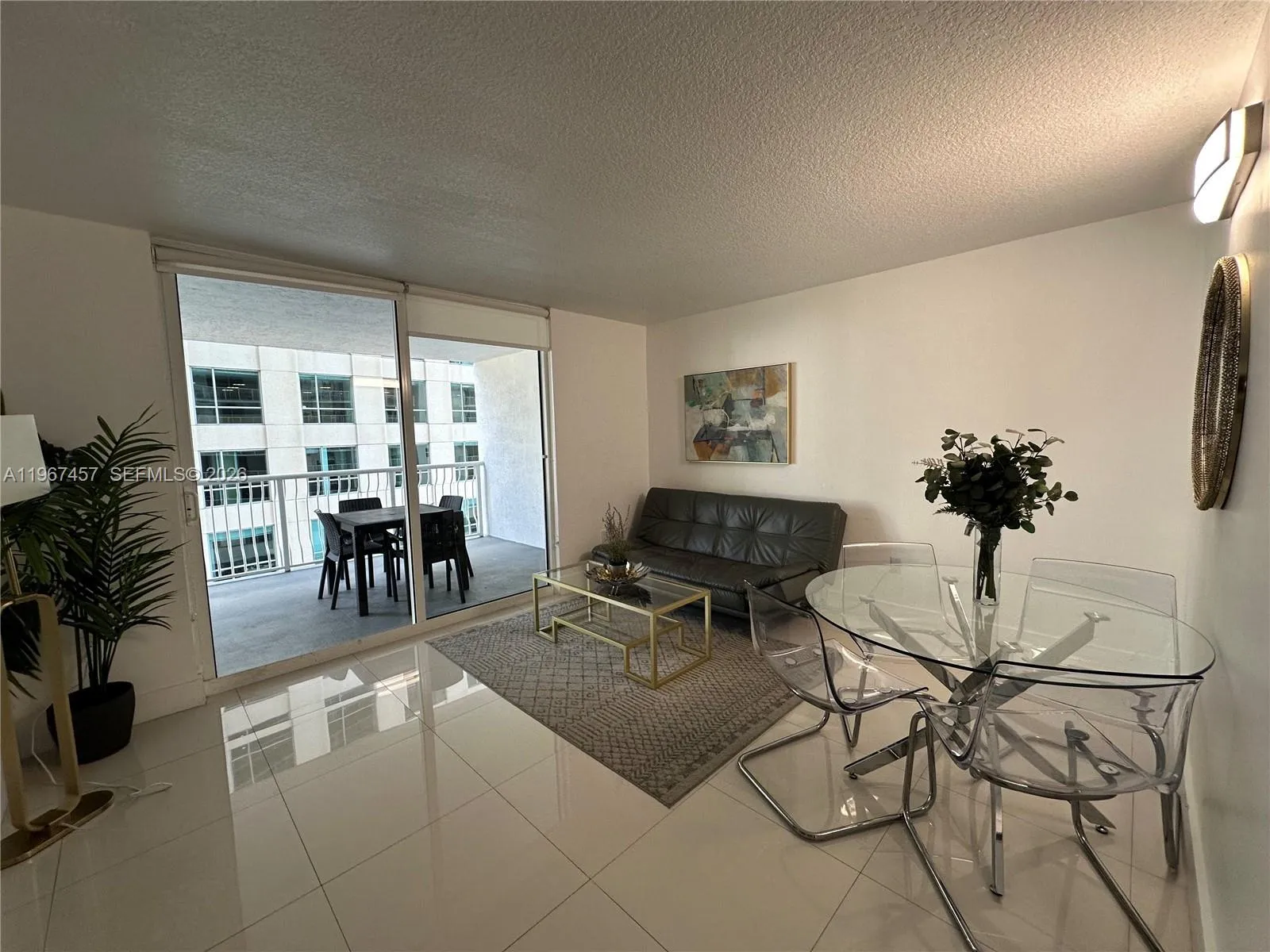 1200 Brickell Bay Dr 1712, Miami, Florida 33131, Miami, Florida 33131, 2 Bedrooms Bedrooms, ,1 BathroomBathrooms,Residential Lease,For Rent,1200 Brickell Bay Dr 1712, Miami, Florida 33131,A11967457
