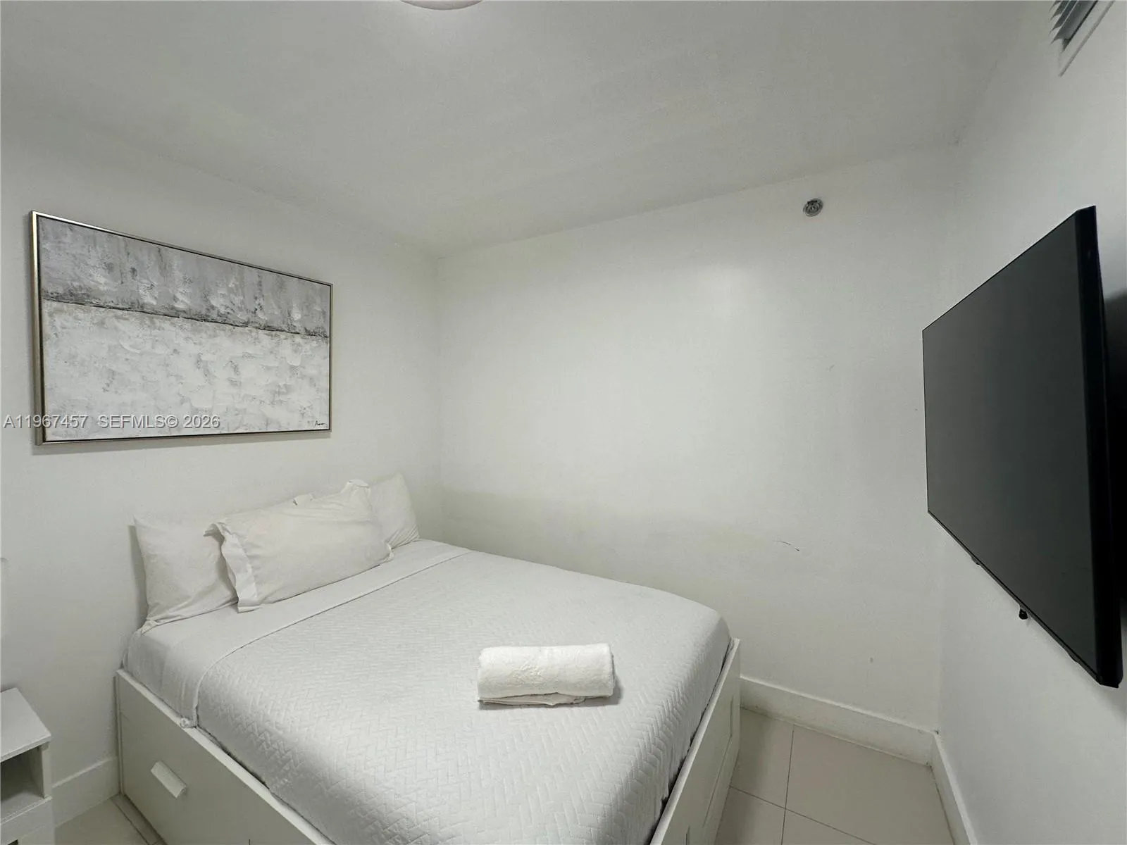 2nd Bedroom\n