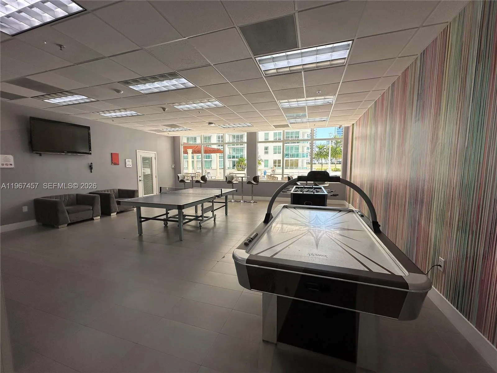1200 Brickell Bay Dr 1712, Miami, Florida 33131, Miami, Florida 33131, 2 Bedrooms Bedrooms, ,1 BathroomBathrooms,Residential Lease,For Rent,1200 Brickell Bay Dr 1712, Miami, Florida 33131,A11967457