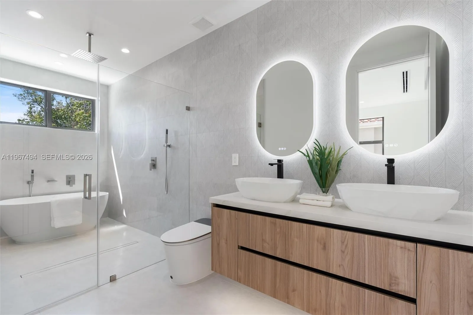 608 Sw 16th Ct, Fort Lauderdale, Florida 33315, Fort Lauderdale, Florida 33315, 4 Bedrooms Bedrooms, ,3 BathroomsBathrooms,Residential,For Sale,608 Sw 16th Ct, Fort Lauderdale, Florida 33315,A11967494