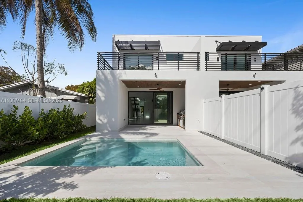 608 Sw 16th Ct, Fort Lauderdale, Florida 33315, Fort Lauderdale, Florida 33315, 4 Bedrooms Bedrooms, ,3 BathroomsBathrooms,Residential,For Sale,608 Sw 16th Ct, Fort Lauderdale, Florida 33315,A11967494