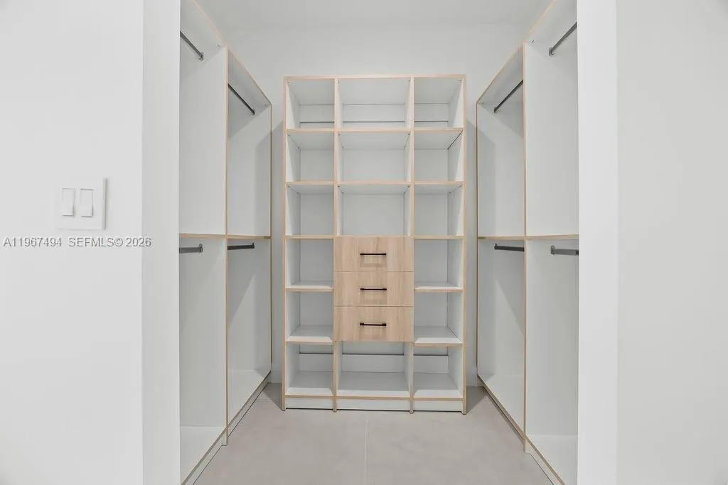 608 Sw 16th Ct, Fort Lauderdale, Florida 33315, Fort Lauderdale, Florida 33315, 4 Bedrooms Bedrooms, ,3 BathroomsBathrooms,Residential,For Sale,608 Sw 16th Ct, Fort Lauderdale, Florida 33315,A11967494