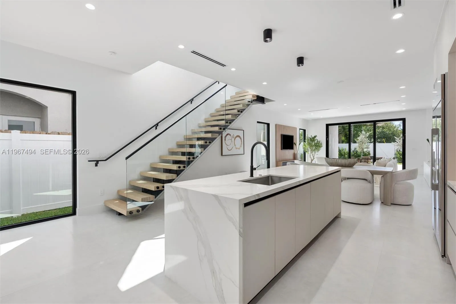 608 Sw 16th Ct, Fort Lauderdale, Florida 33315, Fort Lauderdale, Florida 33315, 4 Bedrooms Bedrooms, ,3 BathroomsBathrooms,Residential,For Sale,608 Sw 16th Ct, Fort Lauderdale, Florida 33315,A11967494