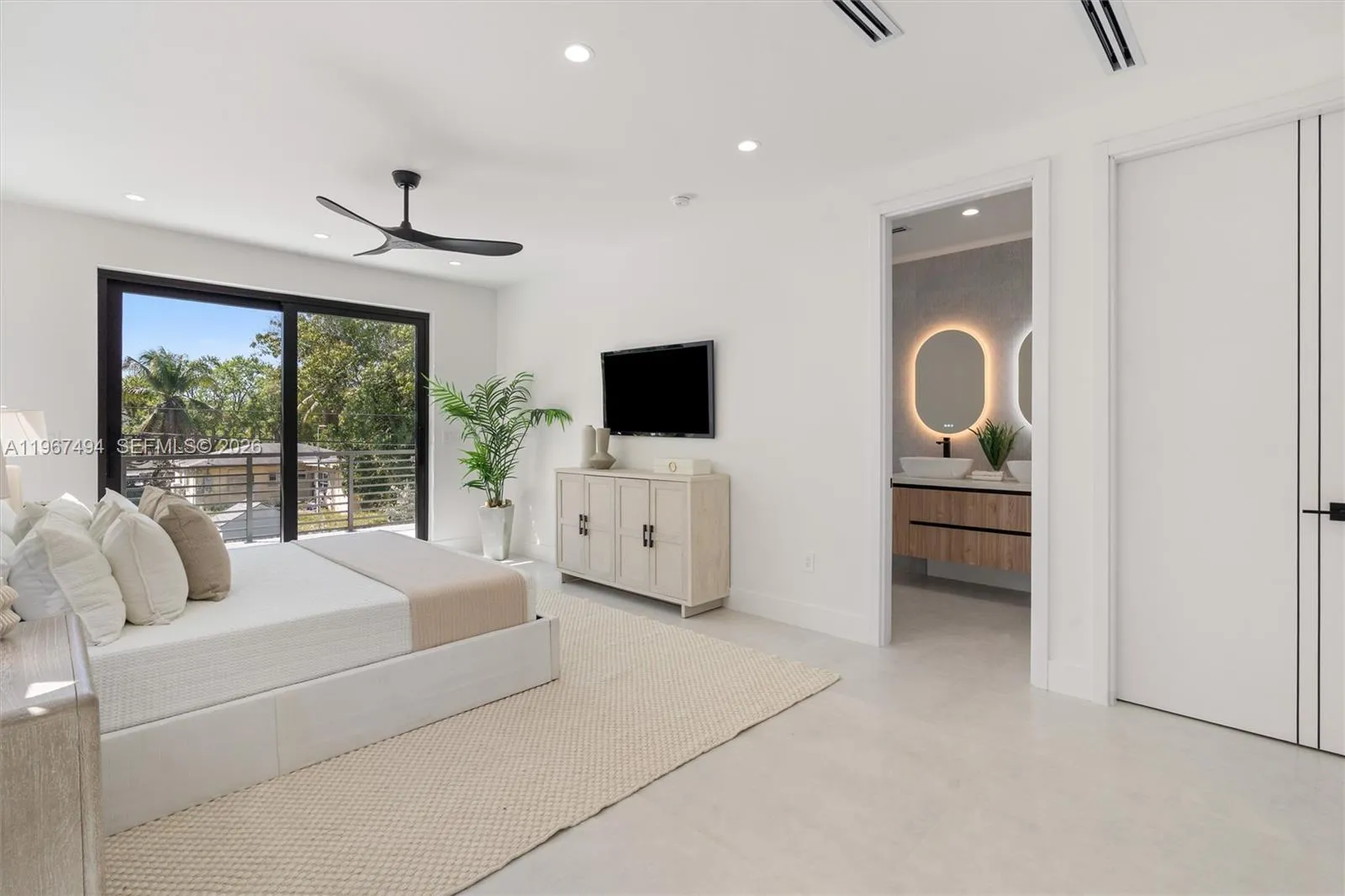 608 Sw 16th Ct, Fort Lauderdale, Florida 33315, Fort Lauderdale, Florida 33315, 4 Bedrooms Bedrooms, ,3 BathroomsBathrooms,Residential,For Sale,608 Sw 16th Ct, Fort Lauderdale, Florida 33315,A11967494