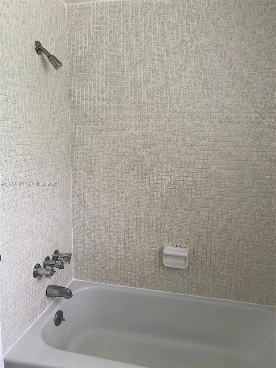 700 Layne Blvd 116, Hallandale Beach, Florida 3300, Hallandale Beach, Florida 33009, 1 Bedroom Bedrooms, ,1 BathroomBathrooms,Residential Lease,For Rent,700 Layne Blvd 116, Hallandale Beach, Florida 3300,A11967495