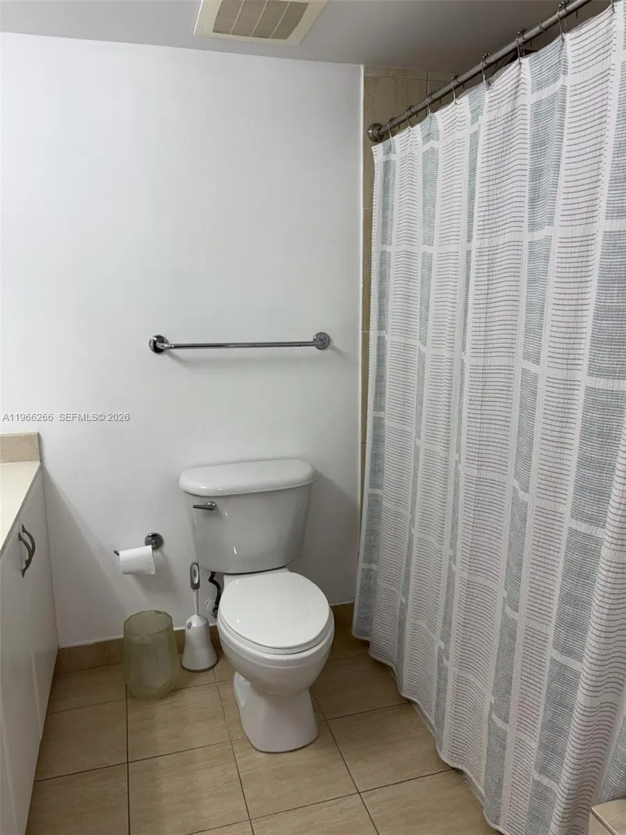 1750 N Bayshore Dr 2208, Miami, Florida 33132, Miami, Florida 33132, ,1 BathroomBathrooms,Residential Lease,For Rent,1750 N Bayshore Dr 2208, Miami, Florida 33132,A11966266