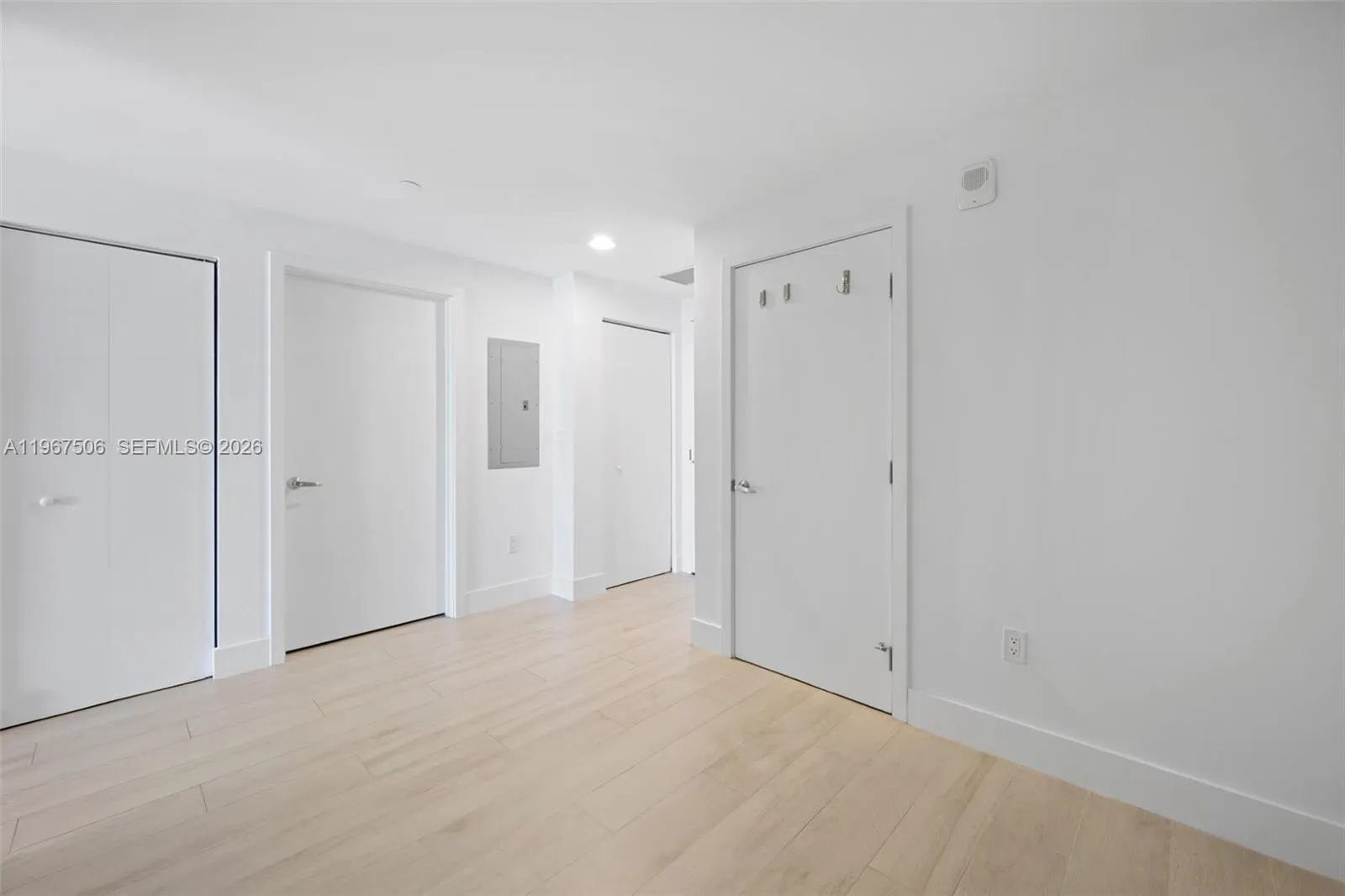 16385 Biscayne Blvd 3020, North Miami Beach, Flori, North Miami Beach, Florida 33160, 1 Bedroom Bedrooms, ,2 BathroomsBathrooms,Residential Lease,For Rent,16385 Biscayne Blvd 3020, North Miami Beach, Flori,A11967506