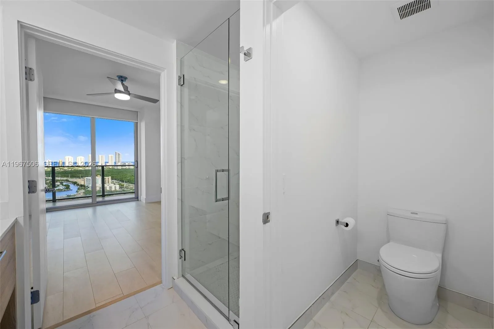16385 Biscayne Blvd 3020, North Miami Beach, Flori, North Miami Beach, Florida 33160, 1 Bedroom Bedrooms, ,2 BathroomsBathrooms,Residential Lease,For Rent,16385 Biscayne Blvd 3020, North Miami Beach, Flori,A11967506