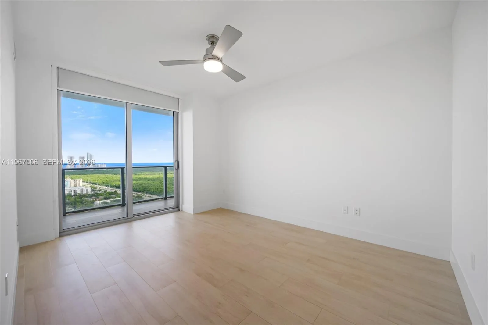 16385 Biscayne Blvd 3020, North Miami Beach, Flori, North Miami Beach, Florida 33160, 1 Bedroom Bedrooms, ,2 BathroomsBathrooms,Residential Lease,For Rent,16385 Biscayne Blvd 3020, North Miami Beach, Flori,A11967506