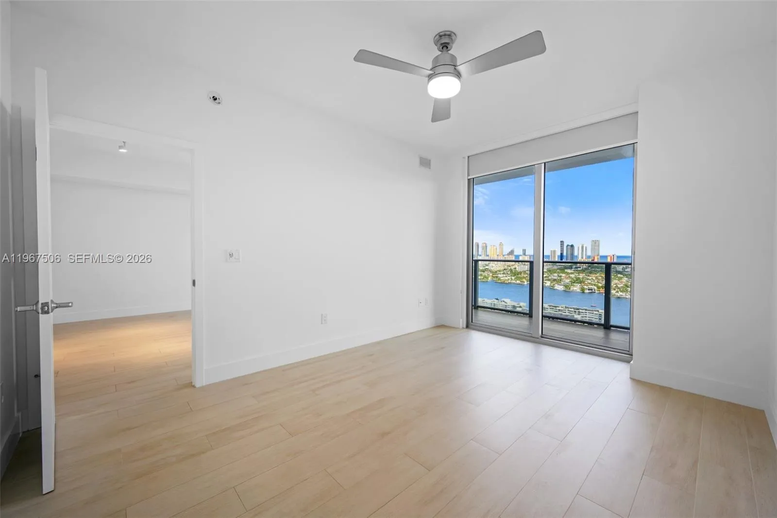 16385 Biscayne Blvd 3020, North Miami Beach, Flori, North Miami Beach, Florida 33160, 1 Bedroom Bedrooms, ,2 BathroomsBathrooms,Residential Lease,For Rent,16385 Biscayne Blvd 3020, North Miami Beach, Flori,A11967506
