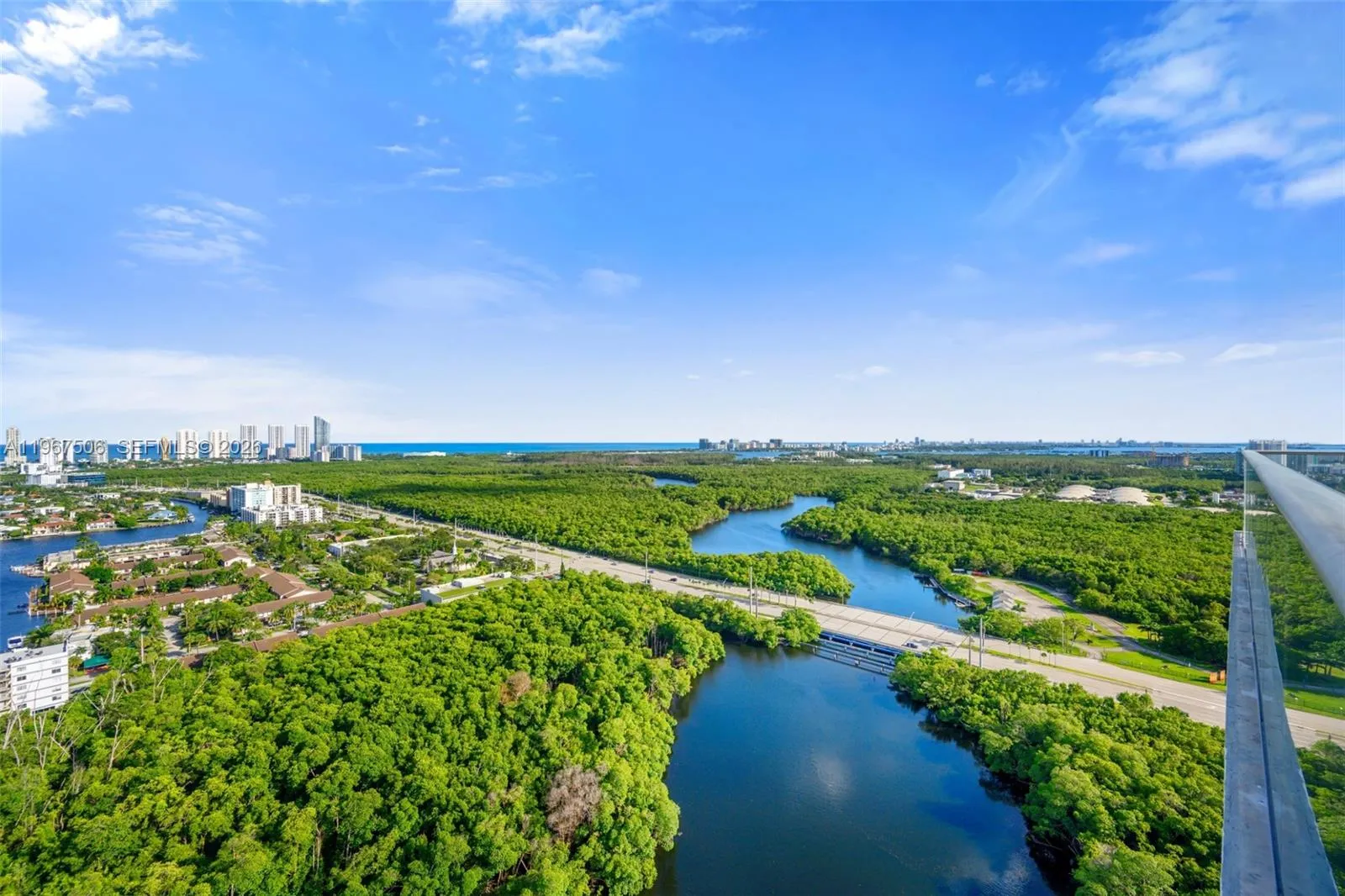 16385 Biscayne Blvd 3020, North Miami Beach, Flori, North Miami Beach, Florida 33160, 1 Bedroom Bedrooms, ,2 BathroomsBathrooms,Residential Lease,For Rent,16385 Biscayne Blvd 3020, North Miami Beach, Flori,A11967506