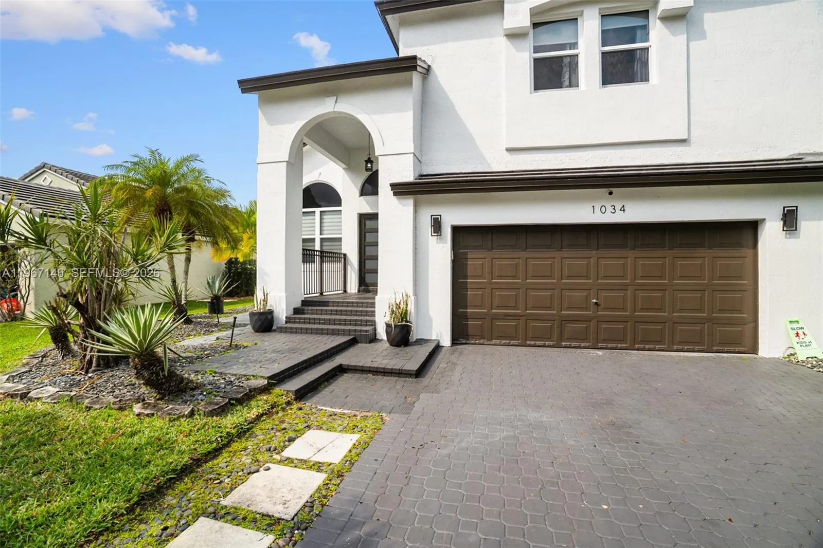 1034 Nw 184th Way, Pembroke Pines, Florida 33029, Pembroke Pines, Florida 33029, 4 Bedrooms Bedrooms, ,3 BathroomsBathrooms,Residential,For Sale,1034 Nw 184th Way, Pembroke Pines, Florida 33029,A11967146