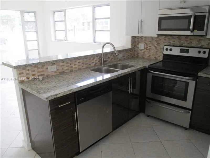 8043 Lagos De Campo Blvd F-3, Tamarac, Florida 333, Tamarac, Florida 33321, 3 Bedrooms Bedrooms, ,2 BathroomsBathrooms,Residential Lease,For Rent,8043 Lagos De Campo Blvd F-3, Tamarac, Florida 333,A11967514