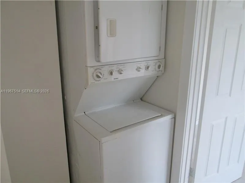 8043 Lagos De Campo Blvd F-3, Tamarac, Florida 333, Tamarac, Florida 33321, 3 Bedrooms Bedrooms, ,2 BathroomsBathrooms,Residential Lease,For Rent,8043 Lagos De Campo Blvd F-3, Tamarac, Florida 333,A11967514