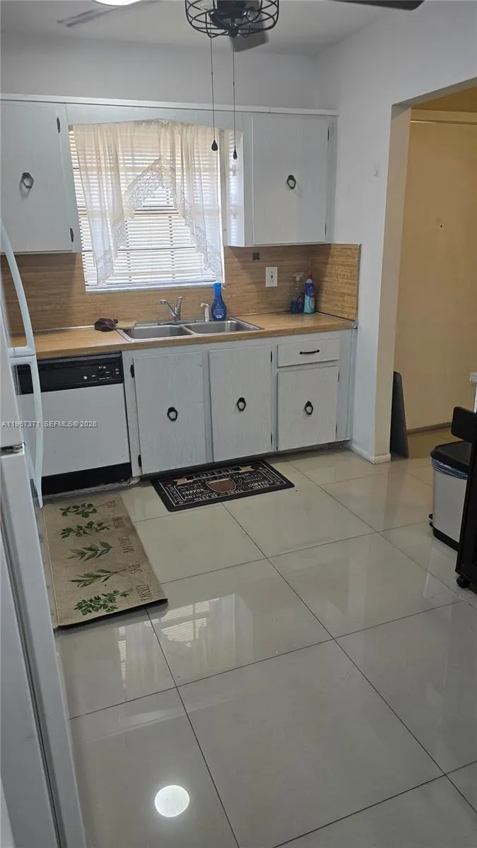 3351 Nw 85th Ave 316, Coral Springs, Florida 33065, Coral Springs, Florida 33065, 2 Bedrooms Bedrooms, ,2 BathroomsBathrooms,Residential,For Sale,3351 Nw 85th Ave 316, Coral Springs, Florida 33065,A11967371