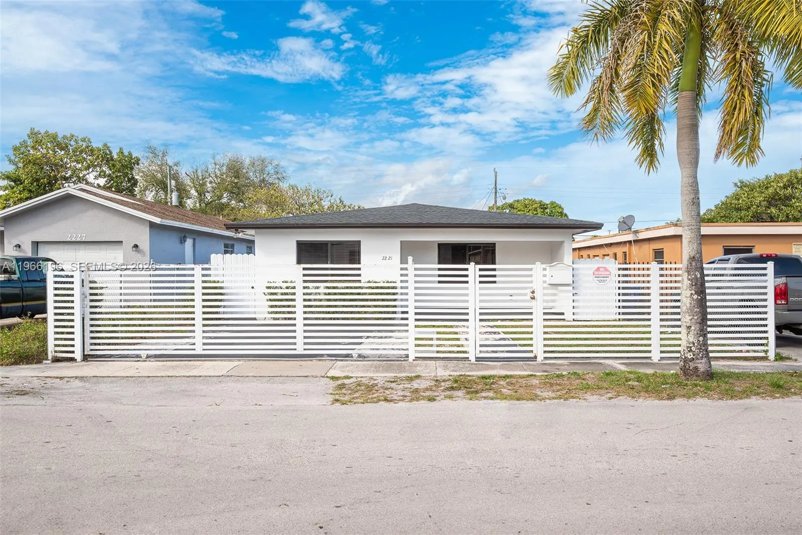 2221 Charleston St, Hollywood, Florida 33020, Hollywood, Florida 33020, 4 Bedrooms Bedrooms, ,2 BathroomsBathrooms,Residential,For Sale,2221 Charleston St, Hollywood, Florida 33020,A11966196