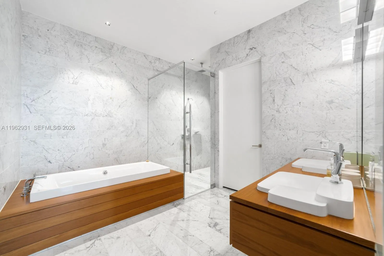 2675 S Bayshore Dr 602s, Miami, Florida 33133, Miami, Florida 33133, 5 Bedrooms Bedrooms, ,5 BathroomsBathrooms,Residential,For Sale,2675 S Bayshore Dr 602s, Miami, Florida 33133,A11962931