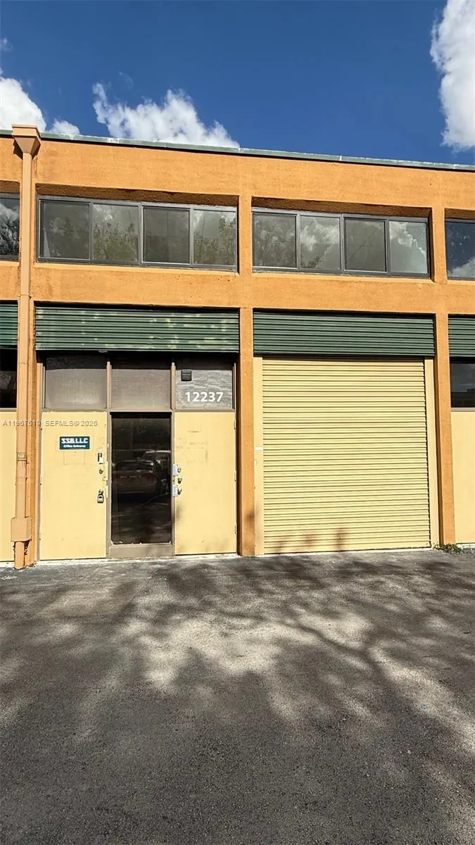 12237 Sw 132nd Ct 10, Miami, Florida 33186, Miami, Florida 33186, ,Commercial Lease,For Rent,12237 Sw 132nd Ct 10, Miami, Florida 33186,A11967610