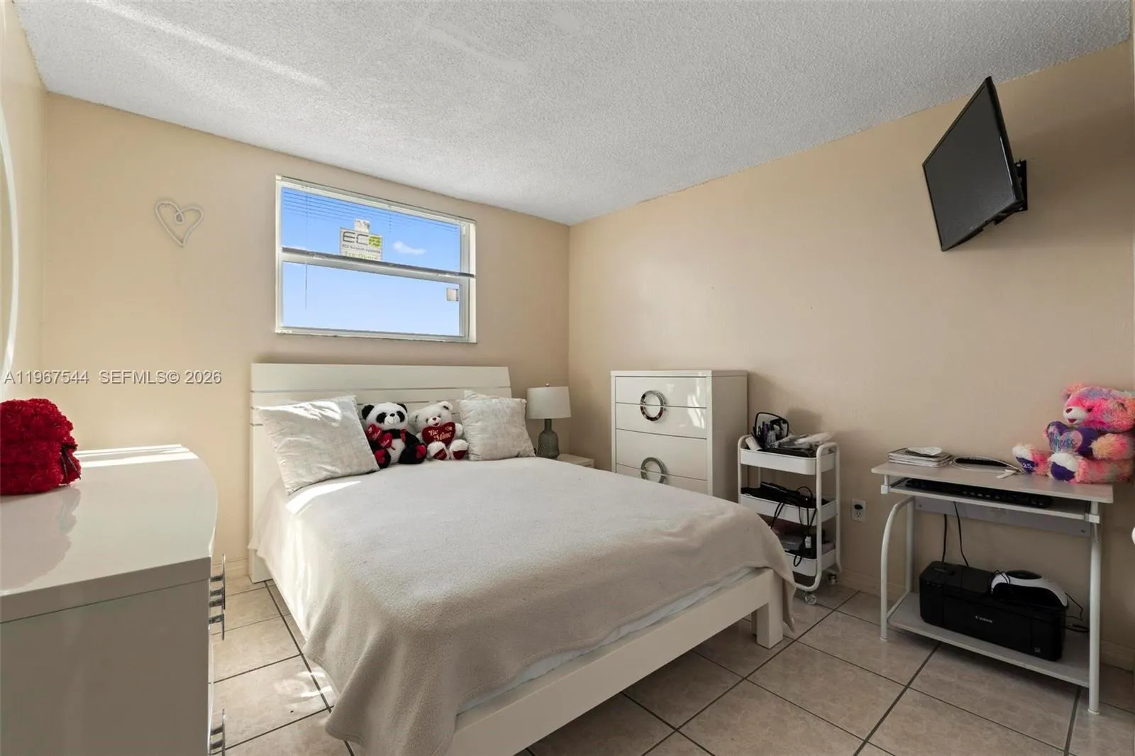 606 W 81st St 302, Hialeah, Florida 33014, Hialeah, Florida 33014, 2 Bedrooms Bedrooms, ,1 BathroomBathrooms,Residential Lease,For Rent,606 W 81st St 302, Hialeah, Florida 33014,A11967544