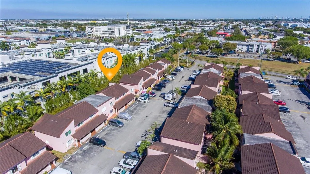 8027 Lake Dr 201, Doral, Florida 33166, Doral, Florida 33166, 2 Bedrooms Bedrooms, ,2 BathroomsBathrooms,Residential,For Sale,8027 Lake Dr 201, Doral, Florida 33166,A11967670