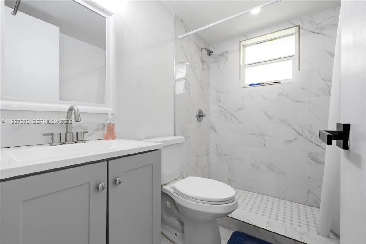 8027 Lake Dr 201, Doral, Florida 33166, Doral, Florida 33166, 2 Bedrooms Bedrooms, ,2 BathroomsBathrooms,Residential,For Sale,8027 Lake Dr 201, Doral, Florida 33166,A11967670