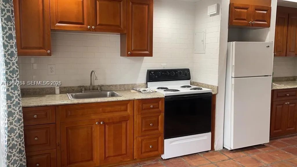 3475 Sw 1st Ave 14, Miami, Florida 33145, Miami, Florida 33145, 1 Bedroom Bedrooms, ,1 BathroomBathrooms,Residential Lease,For Rent,3475 Sw 1st Ave 14, Miami, Florida 33145,A11967453