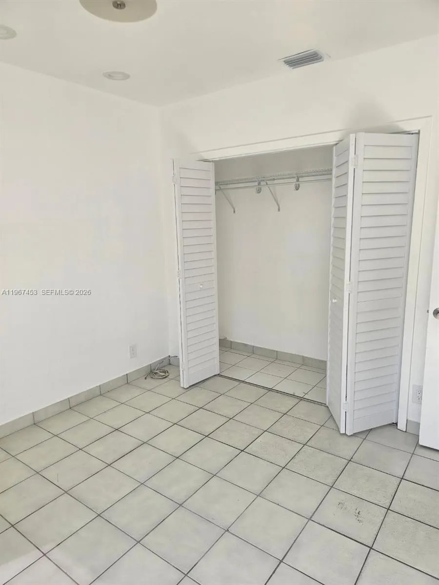 3475 Sw 1st Ave 14, Miami, Florida 33145, Miami, Florida 33145, 1 Bedroom Bedrooms, ,1 BathroomBathrooms,Residential Lease,For Rent,3475 Sw 1st Ave 14, Miami, Florida 33145,A11967453