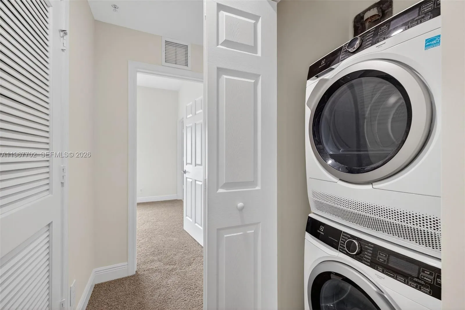 617 Sw 1st Ave, Pompano Beach, Florida 33060, Pompano Beach, Florida 33060, 3 Bedrooms Bedrooms, ,2 BathroomsBathrooms,Residential,For Sale,617 Sw 1st Ave, Pompano Beach, Florida 33060,A11967702