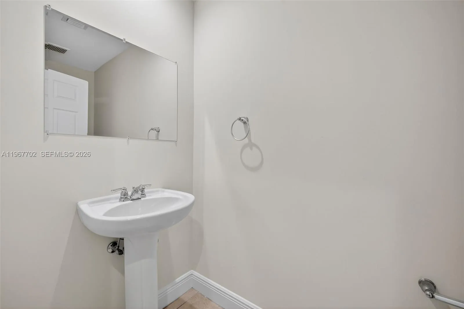 617 Sw 1st Ave, Pompano Beach, Florida 33060, Pompano Beach, Florida 33060, 3 Bedrooms Bedrooms, ,2 BathroomsBathrooms,Residential,For Sale,617 Sw 1st Ave, Pompano Beach, Florida 33060,A11967702