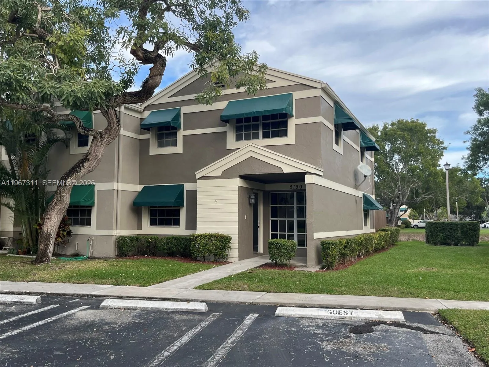 5150 Lake Loop Rd, Cooper City, Florida 33330, Cooper City, Florida 33330, 3 Bedrooms Bedrooms, ,2 BathroomsBathrooms,Residential Lease,For Rent,5150 Lake Loop Rd, Cooper City, Florida 33330,A11967311