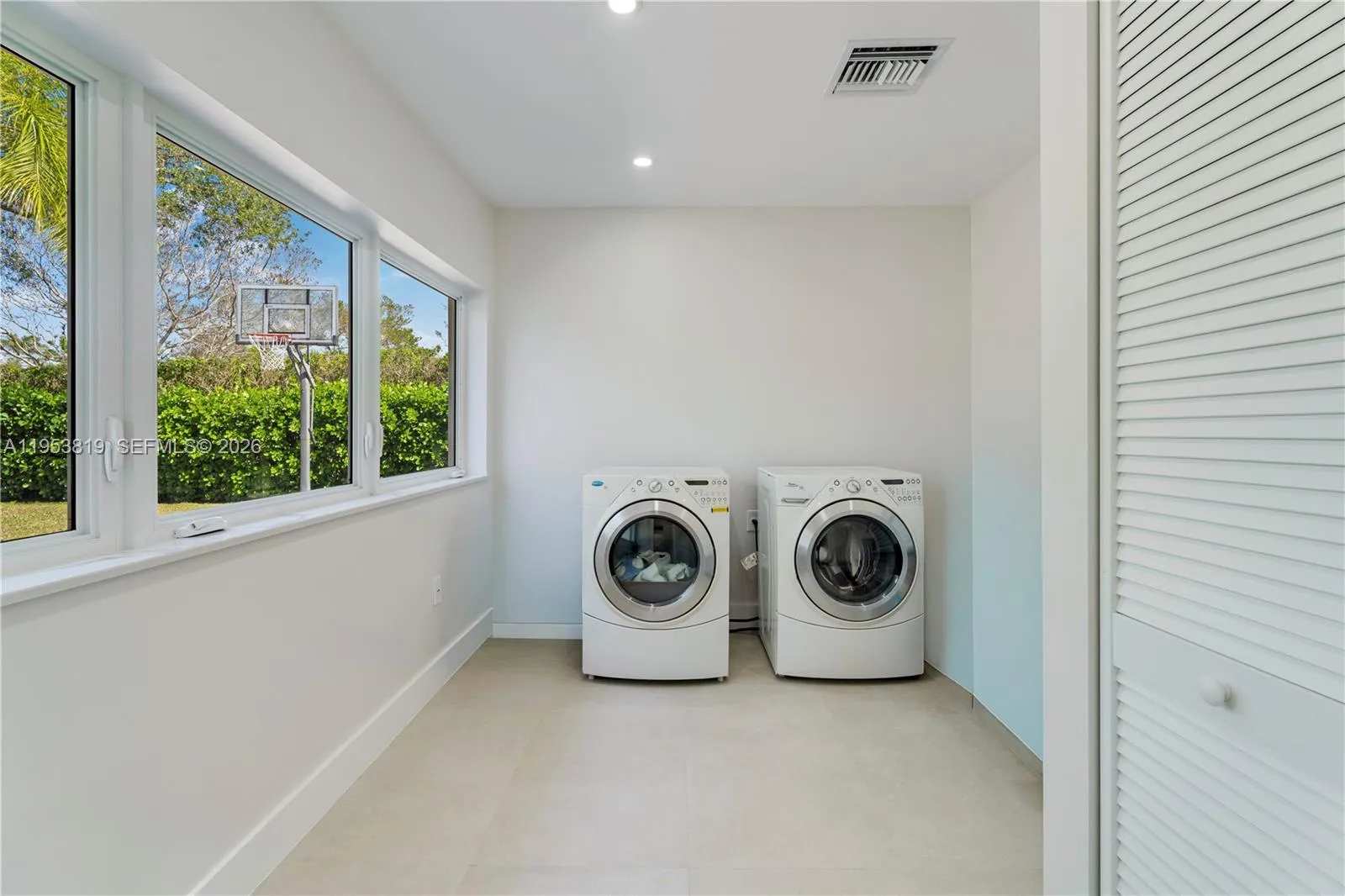 6700 Sw 117th St, Pinecrest, Florida 33156, Pinecrest, Florida 33156, 5 Bedrooms Bedrooms, ,4 BathroomsBathrooms,Residential,For Sale,6700 Sw 117th St, Pinecrest, Florida 33156,A11953819