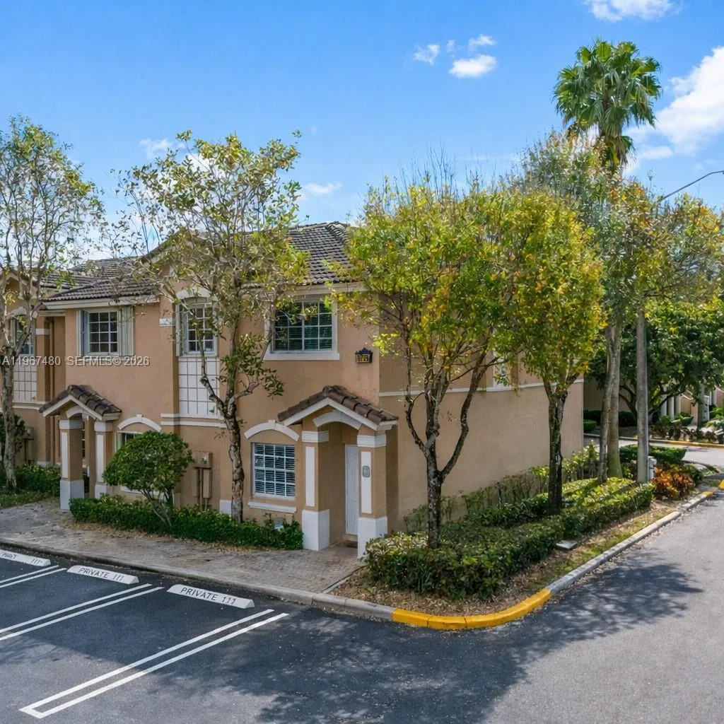 5725 Nw 114th Path, Doral, Florida 33178, Doral, Florida 33178, 3 Bedrooms Bedrooms, ,2 BathroomsBathrooms,Residential,For Sale,5725 Nw 114th Path, Doral, Florida 33178,A11967480